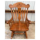 OAK ROCKING CHAIR