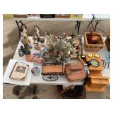 CONTENTS OF TABLE - NATIVE AMERICAN DECOR, 155TH