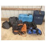LARGE LOT OF ASSORTED LUGGAGE AND TOTE BAGS