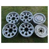 LOT OF 6 CAR RIMS - 4 ALUMINUM 8 LUG(17 1/2') AND