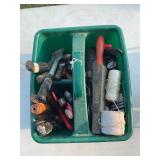 PLASTIC CARRIER W/PAINT SCRAPERS, STRING, UTILITY