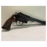 CROSSMAN MODEL 38T .22 CAL PELLET PISTOL W/LEATHER