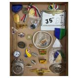LOT OF COSTUME JEWELRY - BROOCHES & MORE