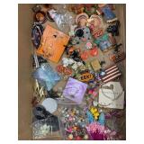 LOT OF COSTUME JEWELRY  - BROOCHES & MORE