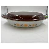 PYREX 1 1/2 QT TOWN & COUNTRY DIDVIDED CASSEROLE