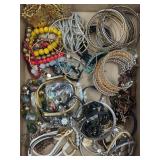 LOT OF COSTUME JEWELRY - BRACELETS