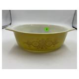 PYREX 043 GOLDEN WREATH CASSEROLE DISH - NO LID