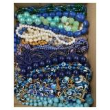 LOT OF COSTUME JEWELRY - NECKLACES