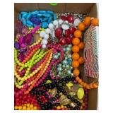 LOT OF COSTUME JEWELRY - NECKLACES