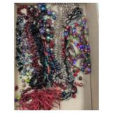 LOT OF COSTUME JEWELRY - NECKLACES