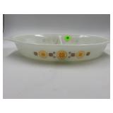 PYREX 1 1/2 QT TOWN AND COUNTRY DIVIDED CASSEROLE