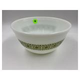 PYREX 402 1 1/2 QT VERDE GREEN SQUARE FLOWERS