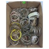LOT OF COSTUME JEWELRY - BRACELETS