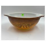 PYREX 443 2 1/2 QT OLD ORCHARD CINDERELLA MIXING