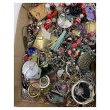 LOT OF COSTUME JEWELRY  - BROKEN & MISMATCHED