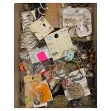 LOT OF COSTUME JEWELRY - EARRINGS