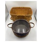 1985 LONGABERGER ROUND BASKET WITH HARD AND SOFT