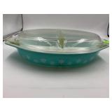 PYREX 1 1/2 QT TURQUOISE SNOWFLAKE DIDVIDED