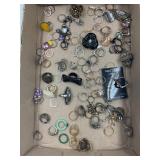 LOT OF COSTUME JEWELRY RINGS