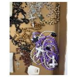 LOT OF COSTUME JEWELRY - ROSARIES