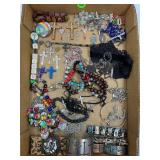 LOT OF RELIGIOUS SYMBOL JEWELRY