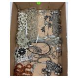 LOT OF COSTUME JEWELRY - NECKLACES