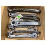 LOT OF SOCKET WRENCHES