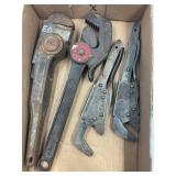 RENHARD MCCABE CO. SELF ADJUST NUT WRENCH 10"