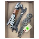 LOT OF WRENCH SETS