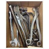 LOT OF BATTERY PLIERS & ODD PLIERS