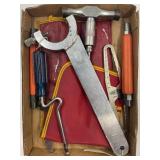LOT OF MISCELLANEOUS TOOLS