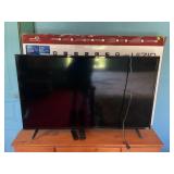 VIZIO 43" FLATSCREEN TV WITH ORIGINAL BOX & REMOTE