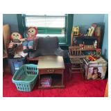 REMAINDER IN BEDROOM - VINTAGE TOYS, ABCD SHELF