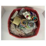 HUGE LOT OF ESTATE COSTUME JEWELRY NECKLACES AND