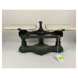 FAIRBANKS ANTIQUE CAST IRON COUNTER BALANCE SCALE