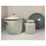 ENAMELWARE LIDDED CHAMBER POT, COFFEE POT AND 10