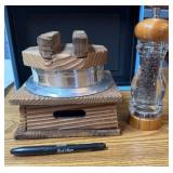 Wooden Rice Steamer &ï¿½Pepper Grinder