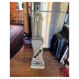 Oreck XL Vacuum Cleaner