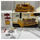 Caterpillar D9D 1:25 Scale Die-Cast Model