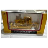 1:50 Scale International Harvester TD-25...