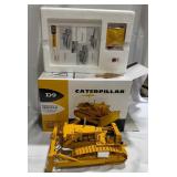 Caterpillar D9 Series E 1:25 Scale Model
