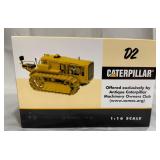 Caterpillar D2 1:16 Scale Model Tractor