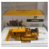 Caterpillar D2 1:16 Scale Model Tractor