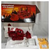 1:25 Scale Diecast International 175 Crawler