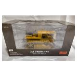 1:16 Scale Cat Twenty-Two Die-Cast Tractor Model