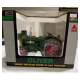 1/16 Scale Oliver Super 99 Gas Tractor Model