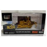 1:50 Scale Cat D10T Die-Cast Model Tractor