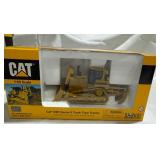 1:50 Scale Cat D8R Series II Die-Cast Tractor