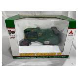 1:16 Oliver Orchard 77 Diecast Tractor