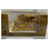 1:50 International TD-15 Crawler Dozer Model
